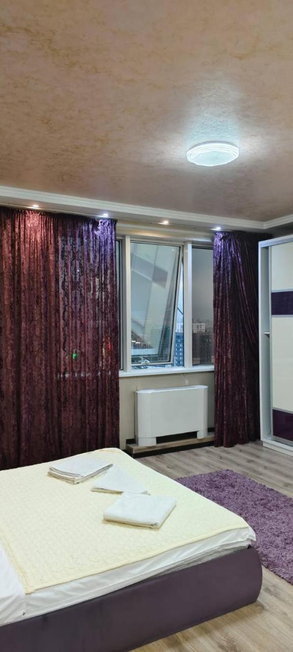 Nurly Tau 2Room Apartments Almaty Exterior foto